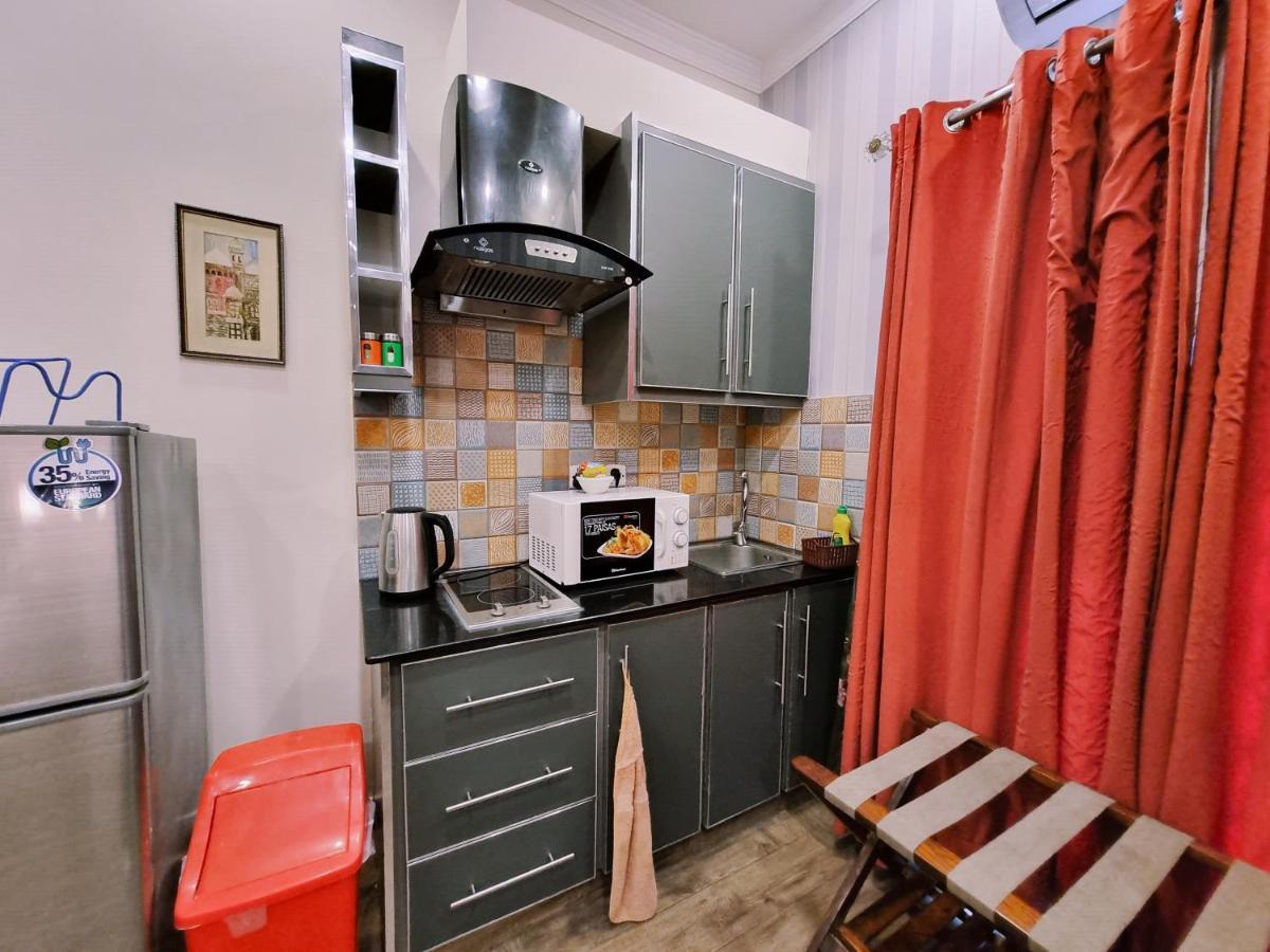 Hayyat Luxury Hotel Suites Lahore Extérieur photo