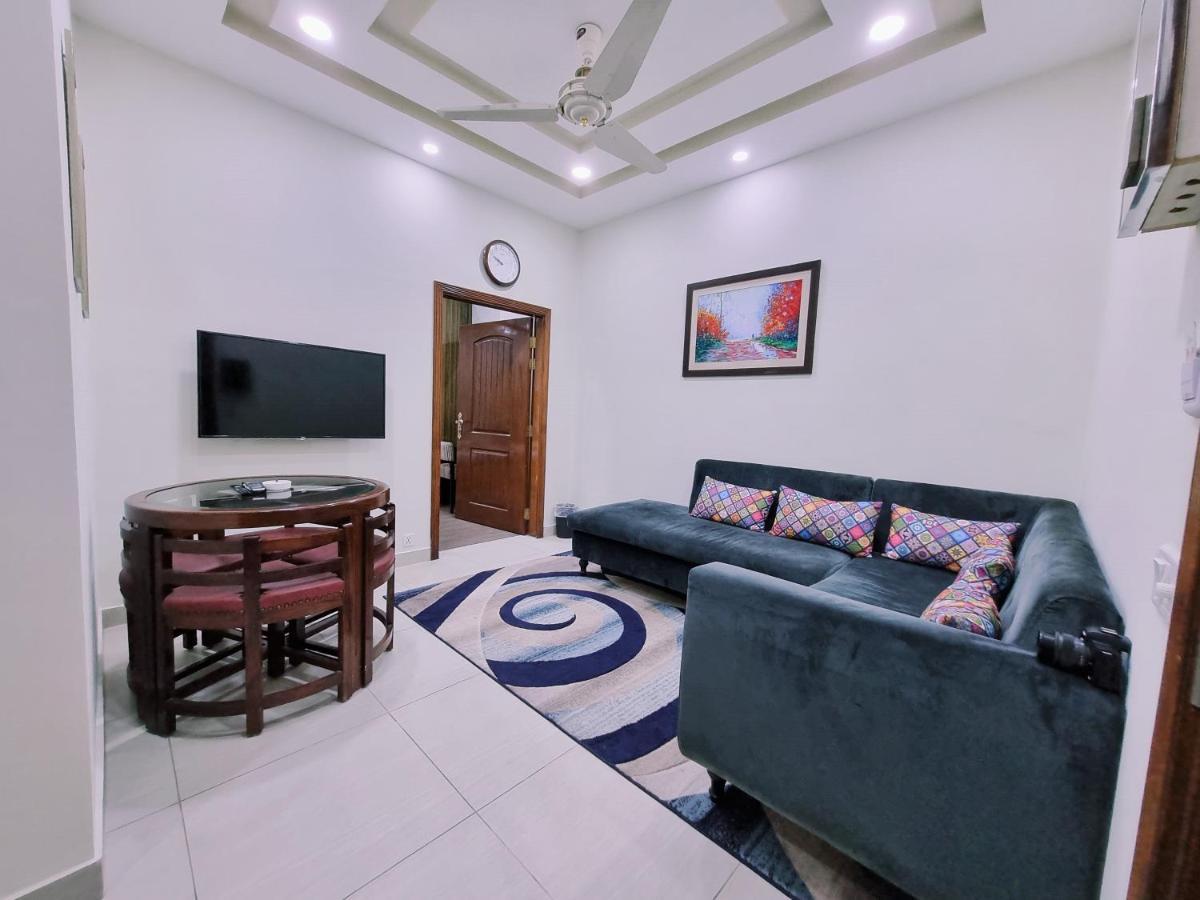 Hayyat Luxury Hotel Suites Lahore Extérieur photo