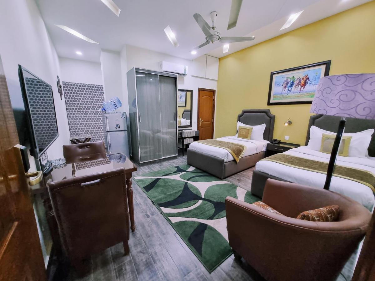 Hayyat Luxury Hotel Suites Lahore Extérieur photo