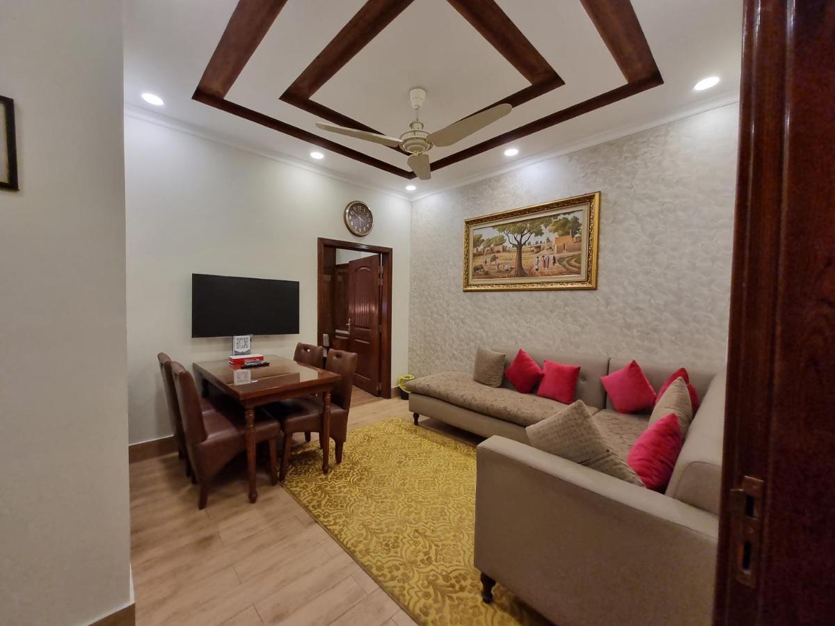Hayyat Luxury Hotel Suites Lahore Extérieur photo